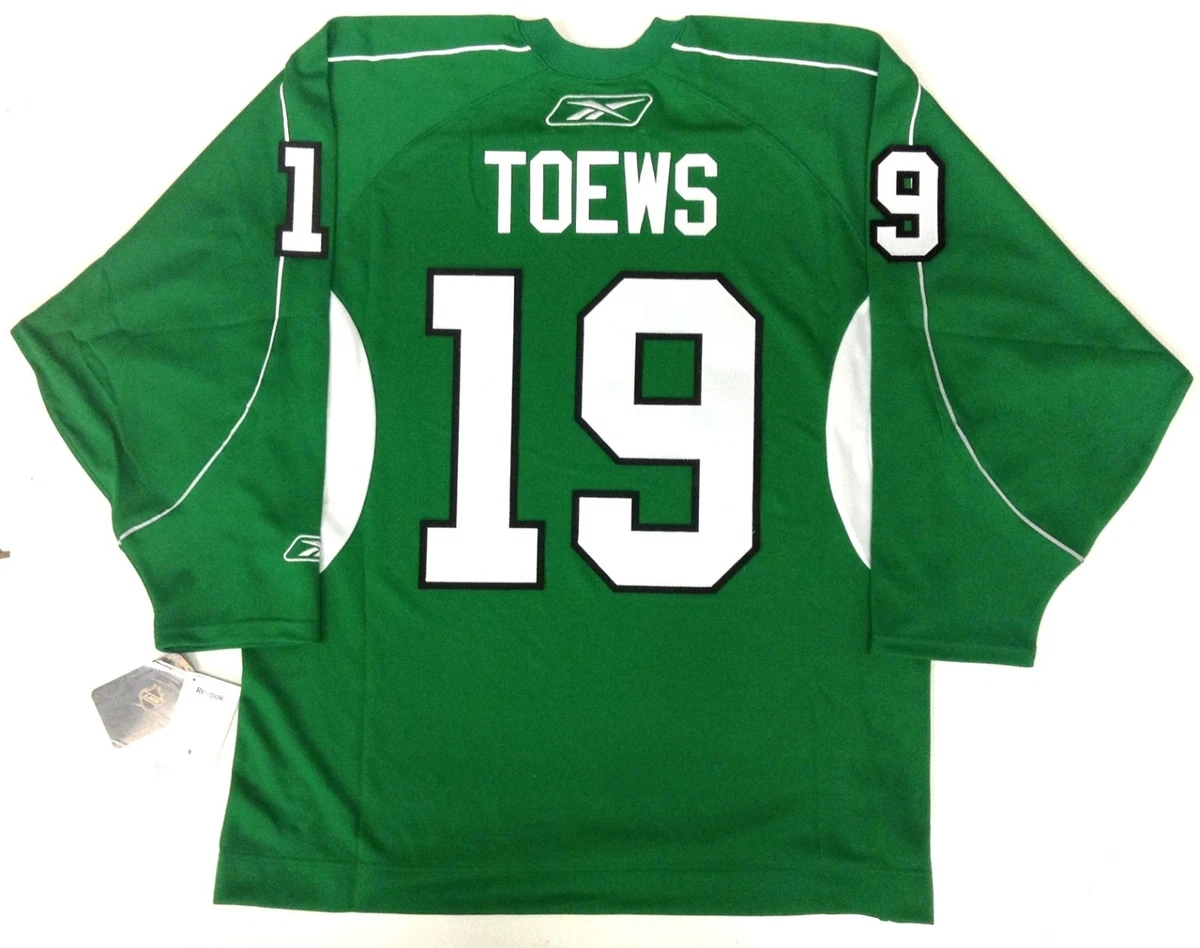 Jonathan toews st clearance patrick's day jersey