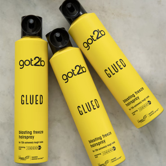 Set 3x Schwarzkopf GOT2B Glued Blasting Freeze Spray 300ml Offerta
