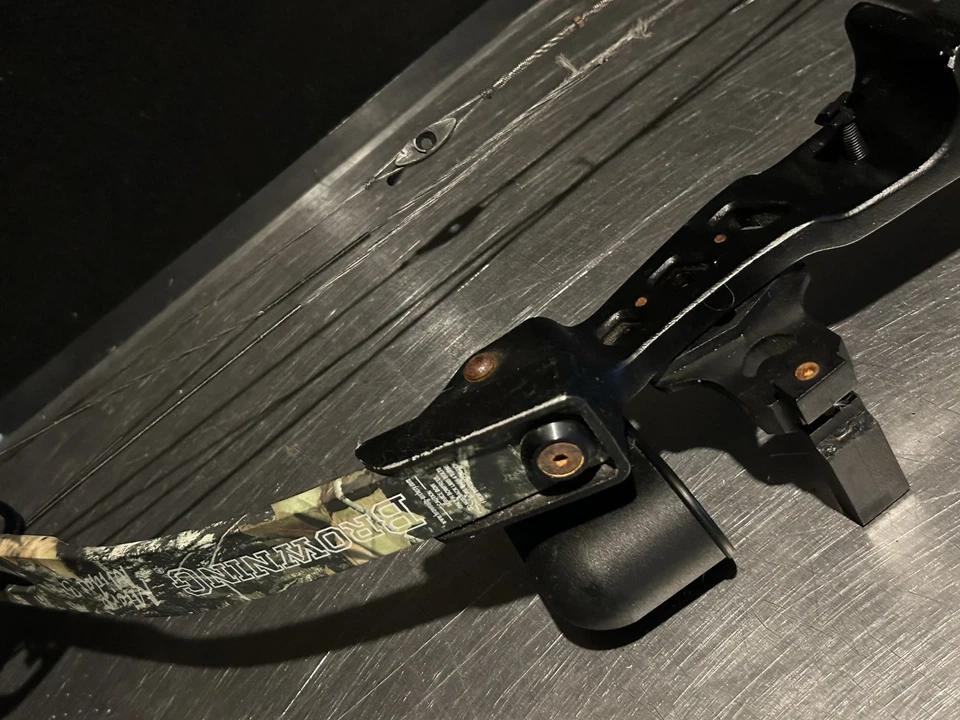 Arco compuesto juvenil Browning Micro Midas 3 Foto 3 de 4