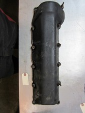 Left Valve Cover From 2005 Dodge Ram 1500  4.7 53021829AA