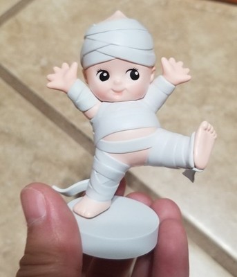 Smoko x Kewpie Halloween: Mummy Kewpie Figure