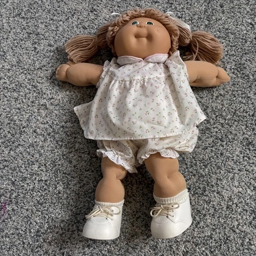Vintage 1985 Cabbage Patch Doll Pigtails Flower Dress & Bloomers Green Eyes