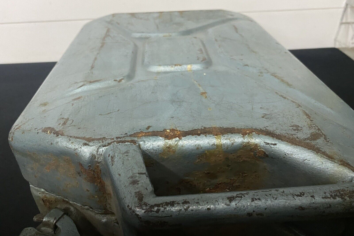 WW2独軍代用 ヴァッサーカーニスター 20リッター軍用ジェリ缶 1980年製 Original German Tank Canister 1942 WW2 - Jerry Can 20 Ltr WWII | eBay