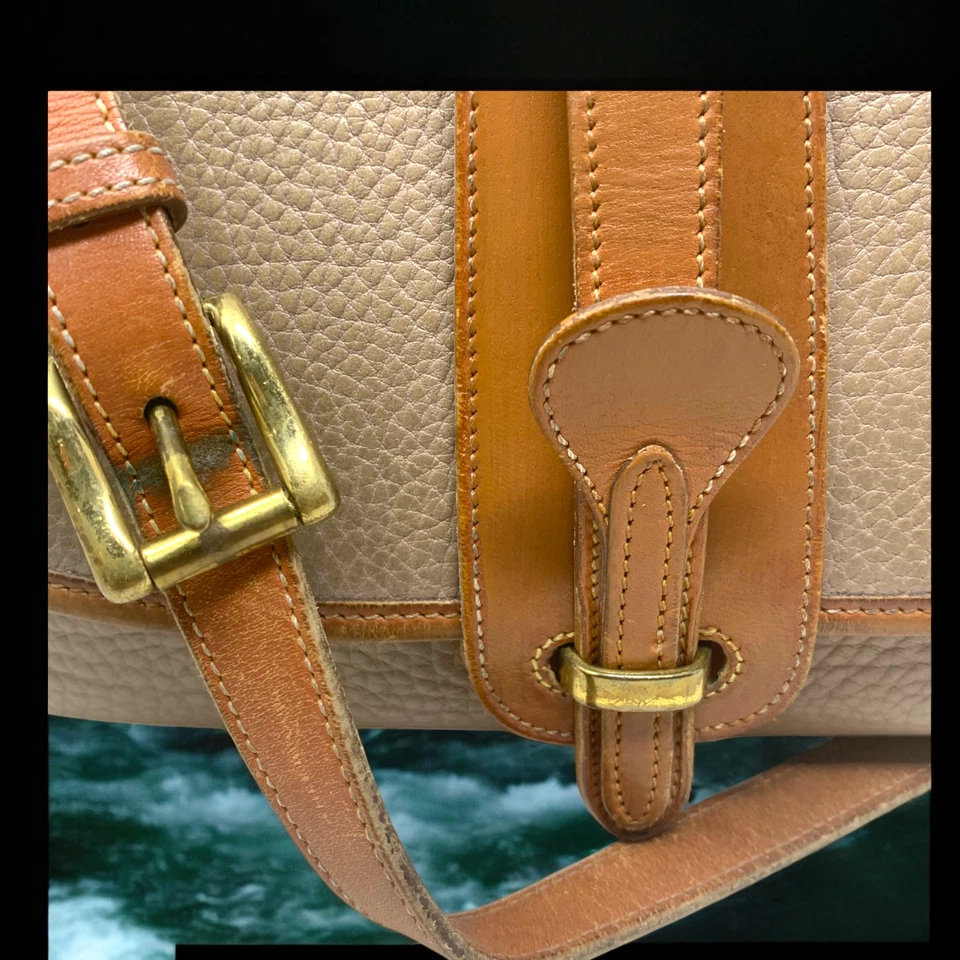 Vintage 1990's Dooney & Bourke All Weather Leather Taupe Equestrian Bag R54 - Image 2 of 4