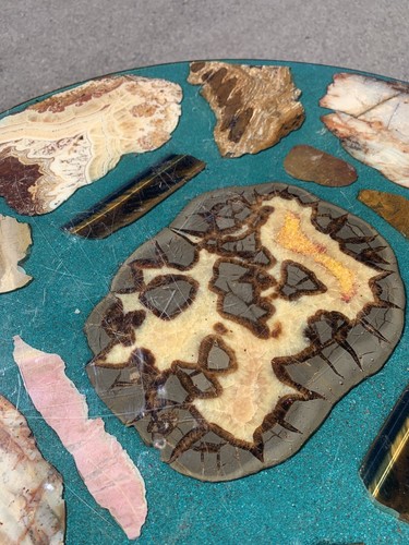 Mid Century Modern Stone Agate Resin Pedestal End Tables - 25” - Picture 5 of 10