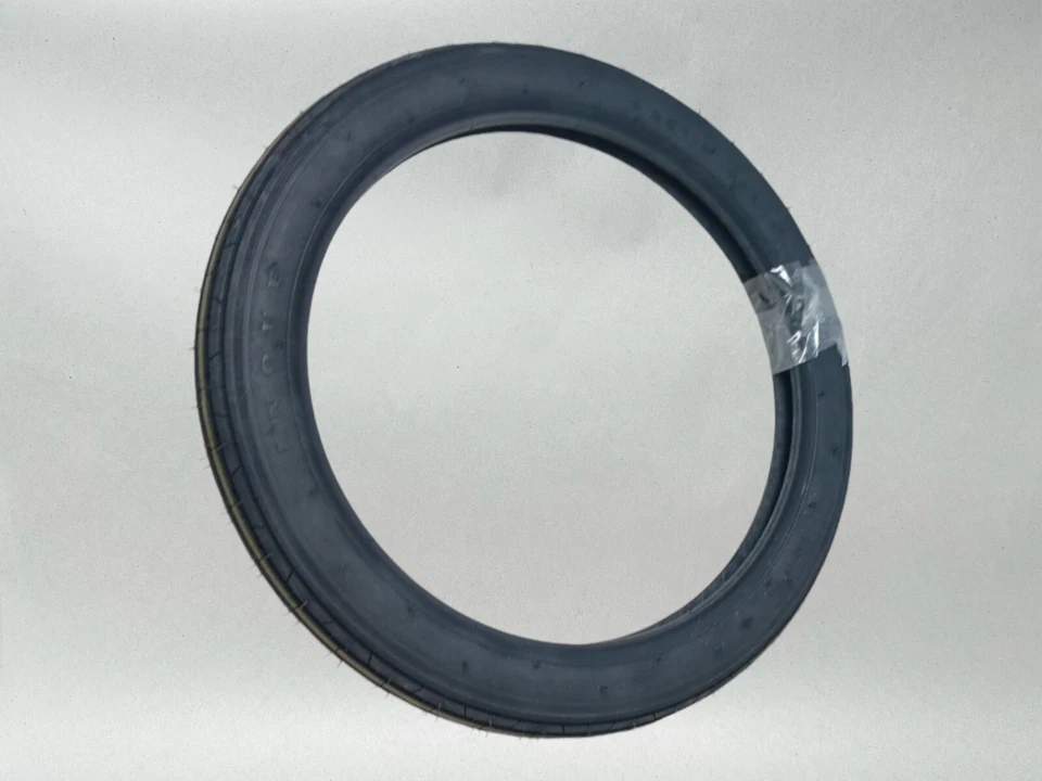 Neumático delantero auténtico genuino OEM Suzuki 55100-02210 Foto 3 de 4