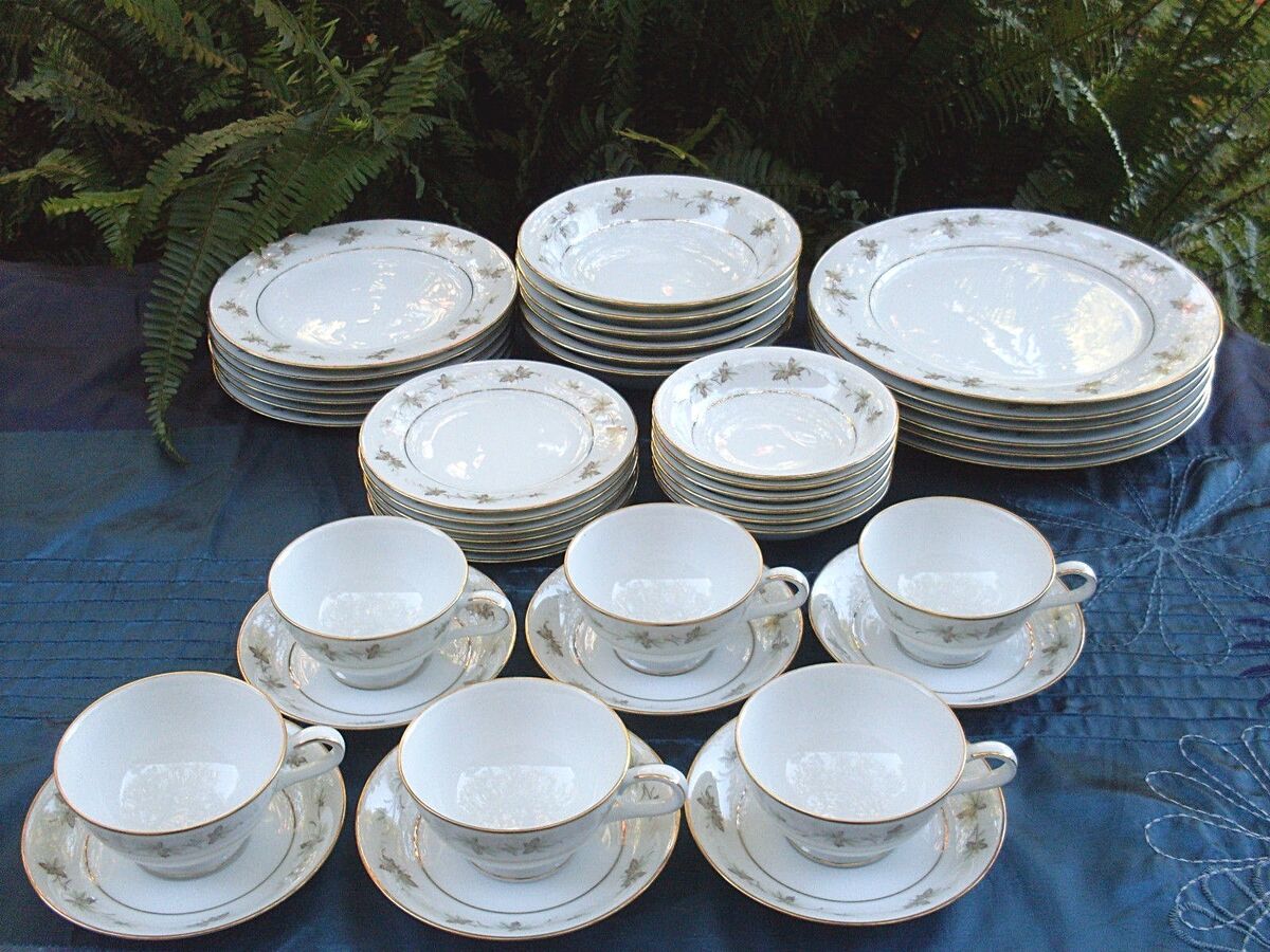 Rare ZYLSTRA Japan (42 Pc) AUTUMN GOLD Handcrafted Porcelain Rare ZYLSTRA Japan (42 Pc) AUTUMN GOLD Handcrafted Porcelain