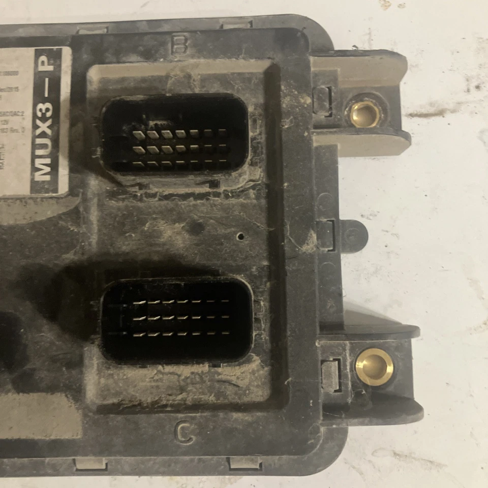 MÓDULO DE CONTROL DE CHASIS PACCAR CONTINENTAL Q21-1077-3-103 *LISTO PARA ENVIAR* Foto 4 de 4