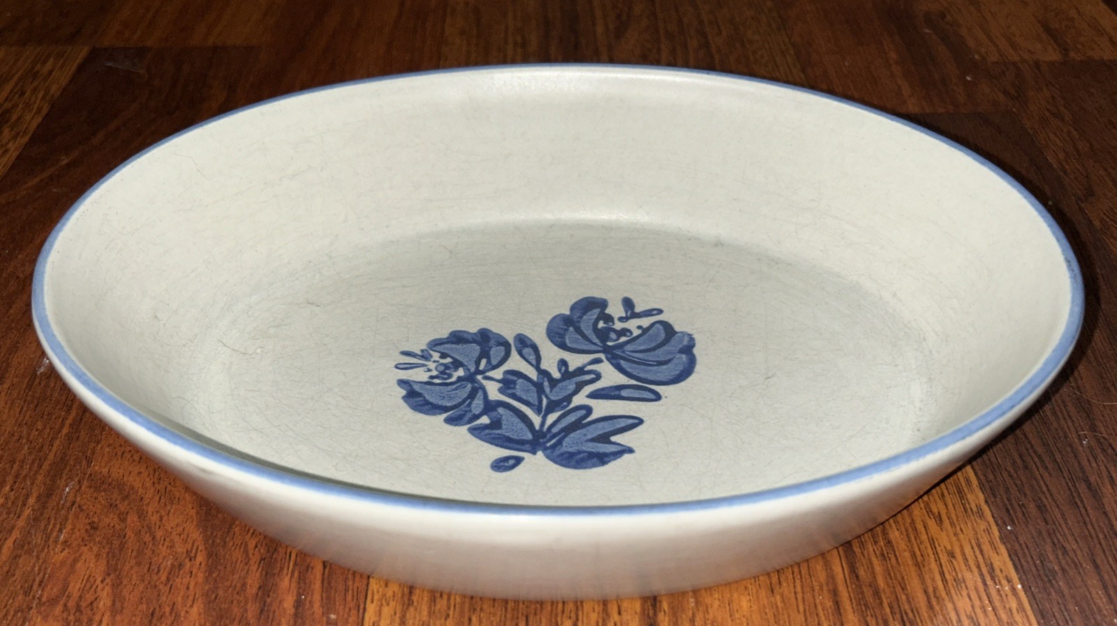 Pfaltzgraff Yorktowne Casserole Oval Baking Serving Dish 10 x 7 x 2  USA #241