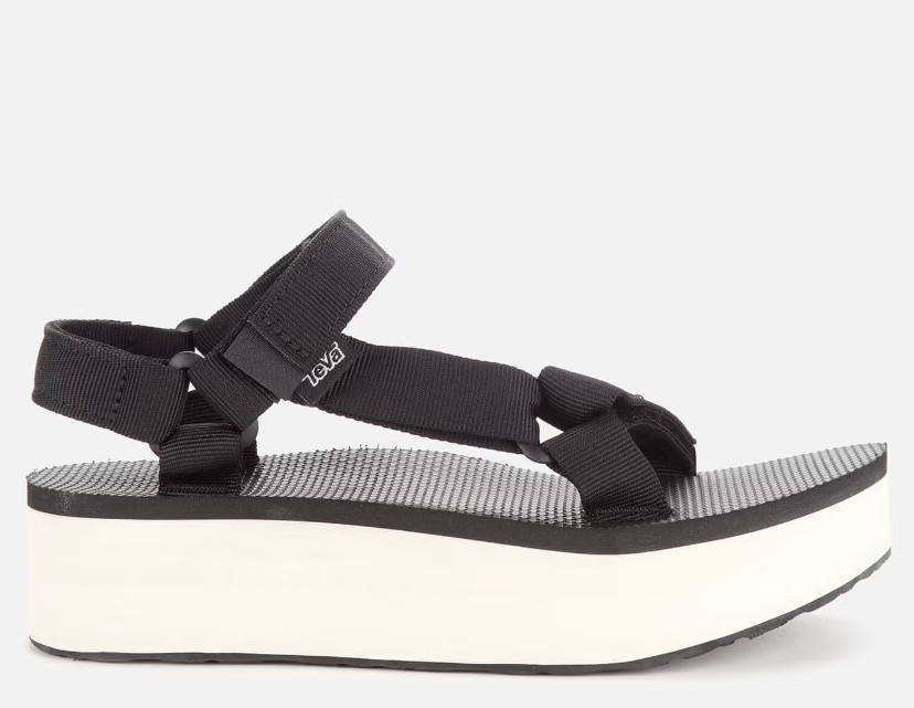 1008844 Женские универсальные сандалии на плоской платформе Teva ЧерныйКоричневый 10 9890₽