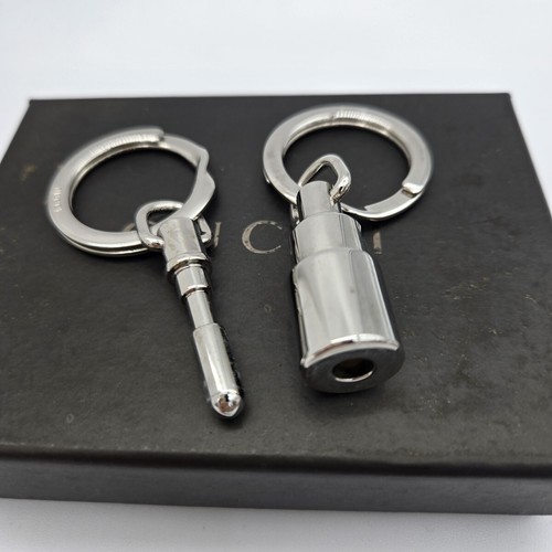 Gucci Keychain Key Ring with Box Used, Slight Signs of Wear, Classic Accessory - Picture 8 of 8