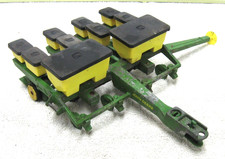 VINTAGE 1/16 JOHN DEERE 7000 TRACTOR PLANTER FRAME PARTS OR RESTORE BUILDER