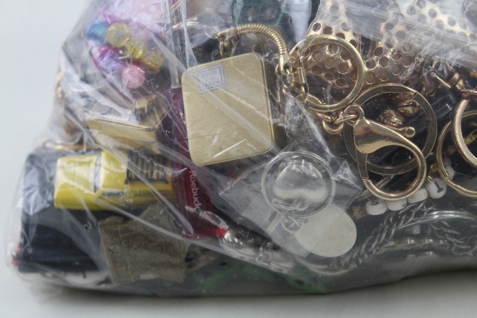 Job Lot Assorted & Unsorted Novelty Boxed Unboxed Key Rings Keyring eBay