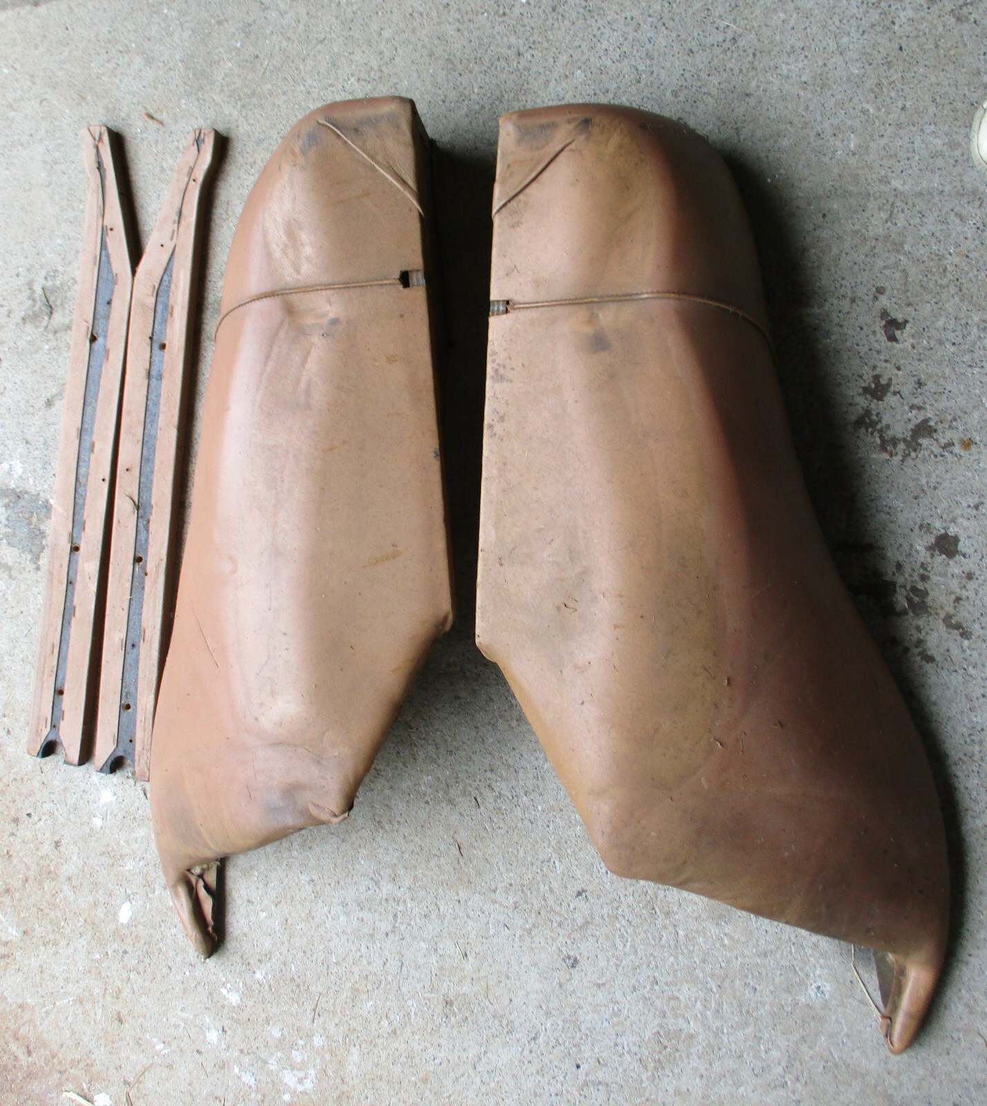 1956 - 1965 ROLLS ROYCE CLOUD CENTER POST WOOD PIECES  & REAR ARMRESTS - PAIR