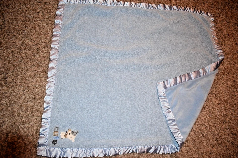 G3 CARTER'S LINTE Cachorro Perro Azul Felpa Sherpa Terciopelo Estrellas Satén Cuna Manta Foto 4 de 4