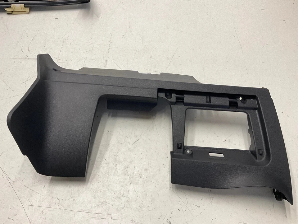 Volkswagen GTI 2015 panel inferior izquierdo moldura 5GM858365 OEM Foto 3 de 4