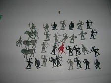 Vintage MPC 1960'S 35MM KNIGHTS HORSES LOT BLACK SILVER 37 PCS