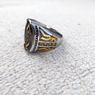 Men's Silver Steel Signet Ring Black Textured Face Geometric Arrow Design SiZ 8