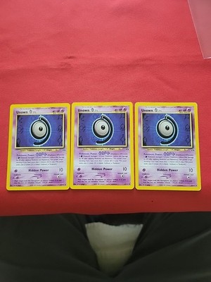 Pokemin:: Unown [D] 47/75 Neo Discover Set 2001 Non-holo - NM / LP - L38 