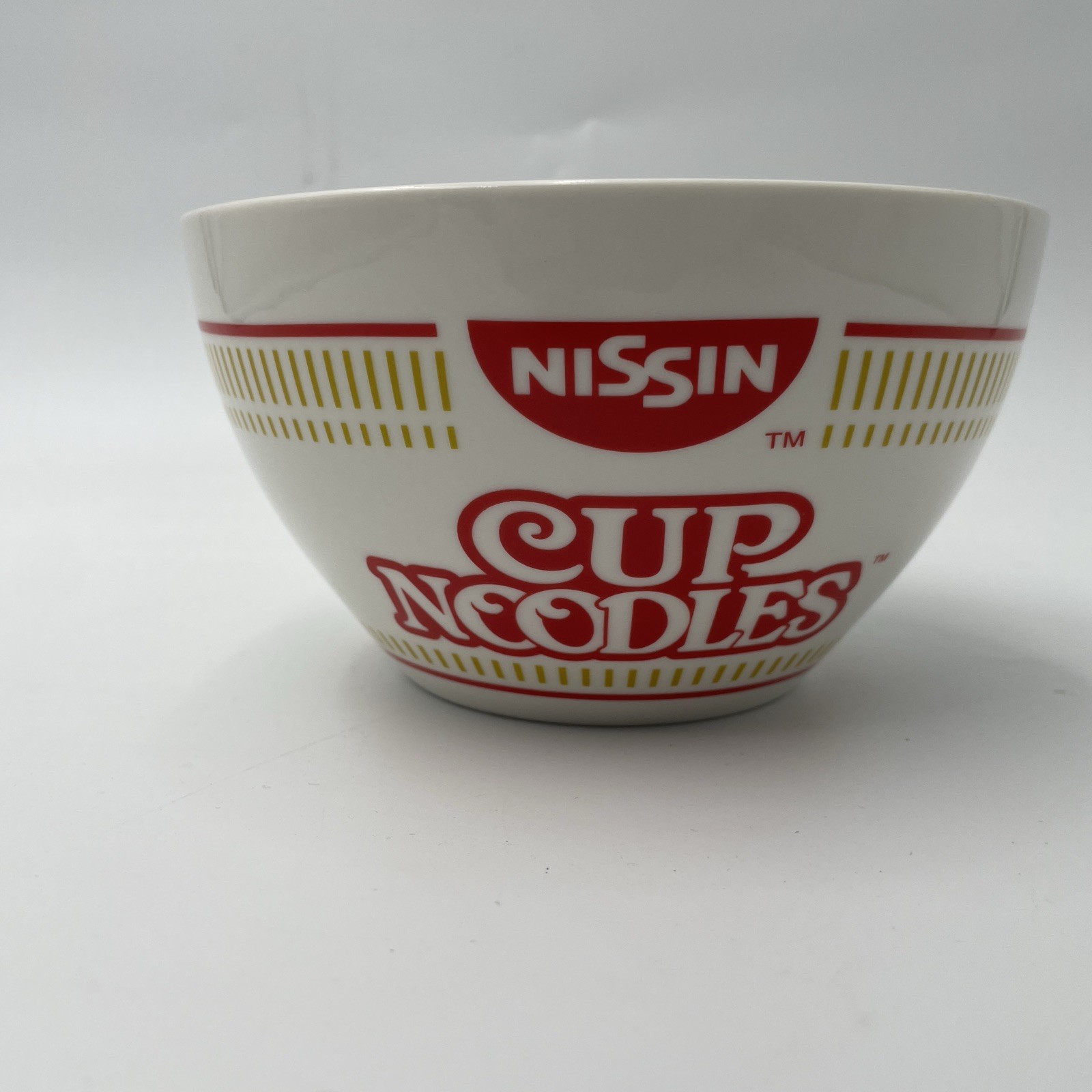 Nissin Cup of Noodles Soup Ramen Rice BOWL w/Slots for Chopsticks-20 oz, 3.75" H