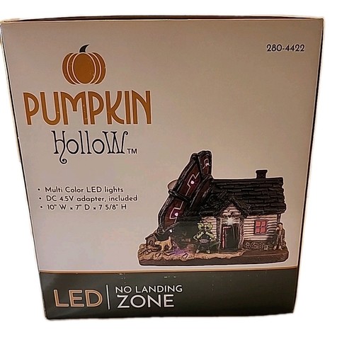 Pumpkin Hollow Landing Zone Alien Theme Spooky Halloween Village Decor 10x7x7.5" - Picture 4 of 7