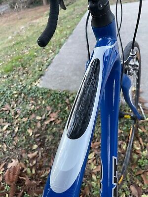GIANT OCR COMPOSITE 2 ROAD BIKE, SIZE MED, CARBON COMPOSITE GIANT OCR COMPOSITE 2 ROAD BIKE, SIZE MED, CARBON COMPOSITE