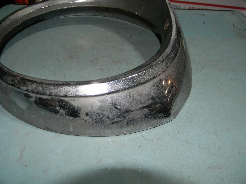 复古 1956 年别克 Special Century 车头灯边框镀铬二手 — 第 4/4 张图片