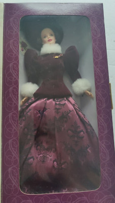 Holiday Hallmark Traditions 1996 Barbie Puppe #03402