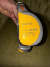 Sony SRF-HM55 Sports Walkman AM/FM Stereo Headphone Radio Vintage Tech PLL Synth