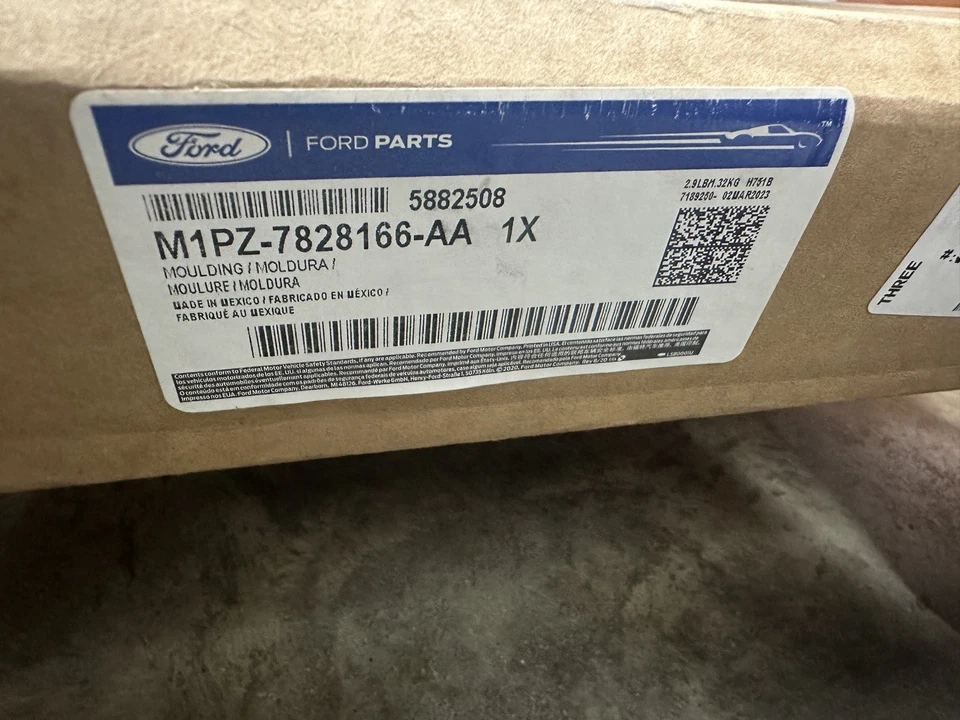 Nuevo Ford Bronco Sport 2021-2024 - Apliques M1PZ-7828166-AA Foto 2 de 3