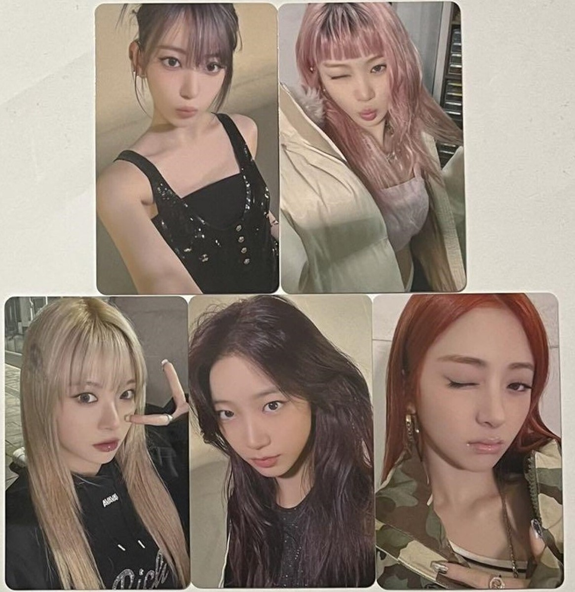 LE SSERAFIM EASY JAPAN LUCKY DRAW OFFICIAL PHOTO CARD LE SSERAFIM EASY JAPAN LUCKY DRAW OFFICIAL PHOTO CARD