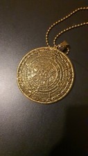 New Big Gold Metal Brass Style Aztec Mayan Mexican Calendar Pendant 22 In Chain. New Big Gold Metal Brass Style Aztec Mayan Mexican Calendar Pendant 22 In Chain.