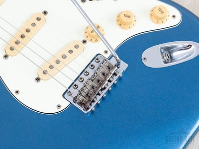 2009 Fender Stratocaster '62 Vintage Reissue ST62 Lake Placid Blue