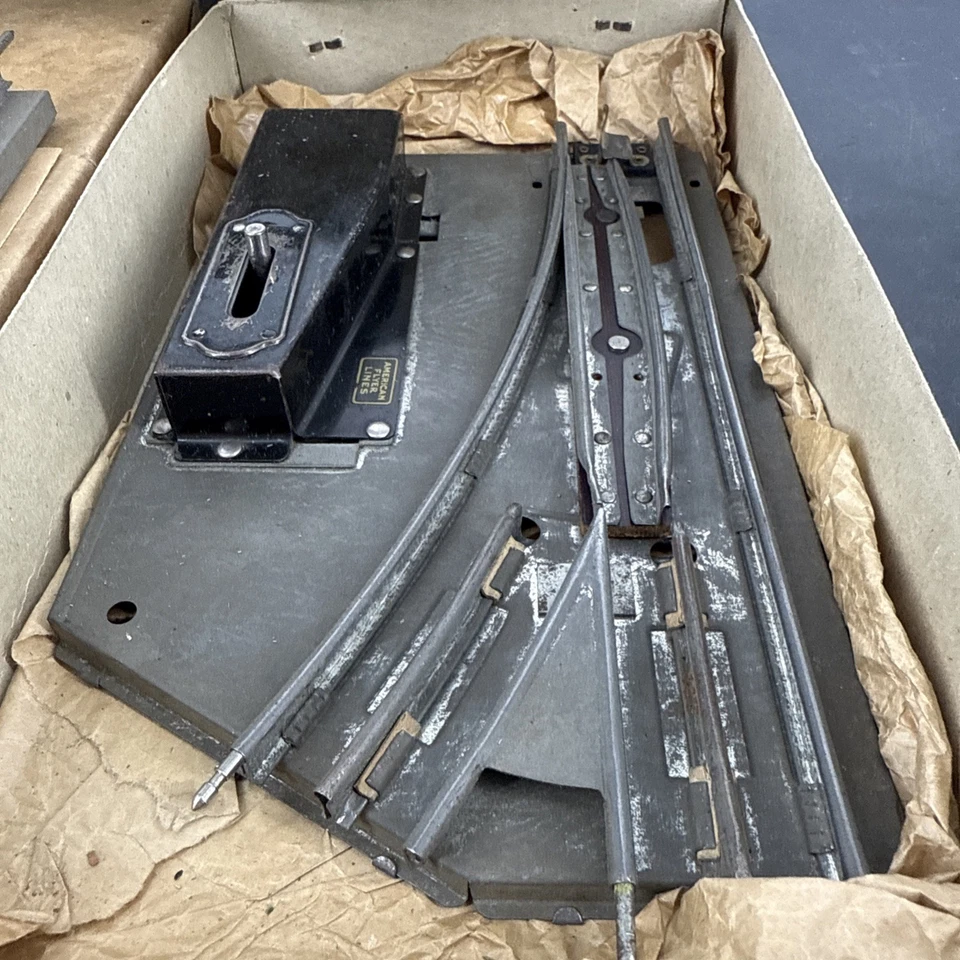 AMERICAN FLYER model 665 One Pair-Manual Control Track Switches W/ Original Box - Image 3 of 4