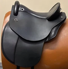 DP Saddlery Quantum w Dressage Flap Size 2 Adj Gullet Endurance Saddle