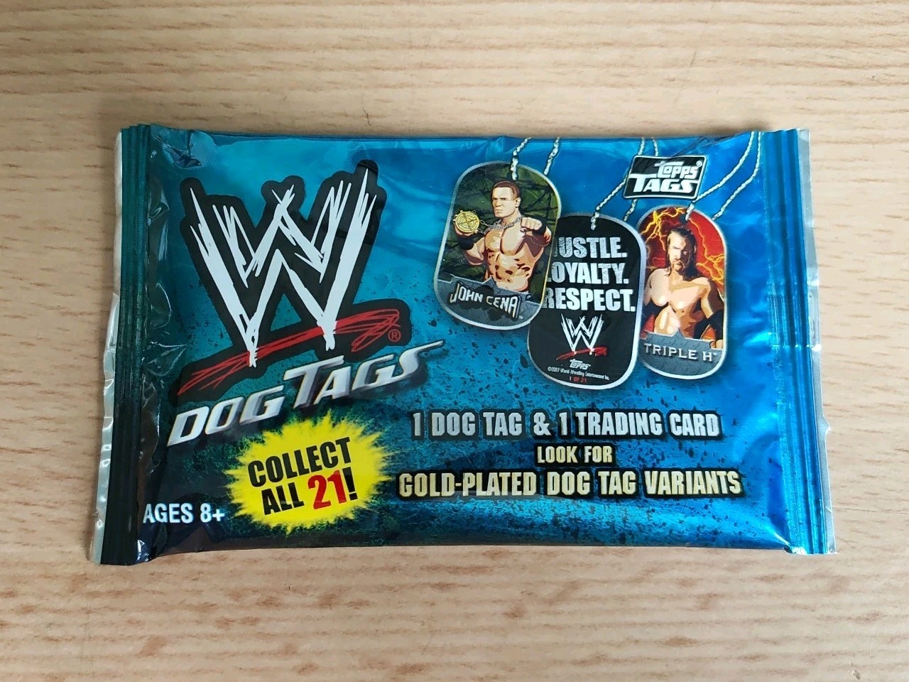 Topps WWE Dog Tags (2007) Trading Card & Dog Tag - Sealed Pack - Rare