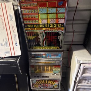 Dollar King Mechanical Slot Machine Collectible Casino Machine