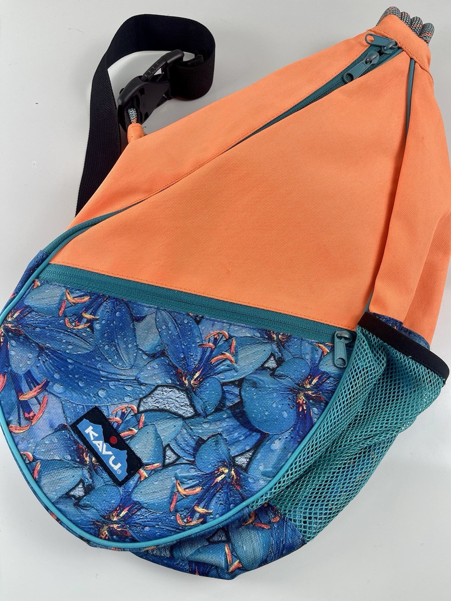 Kavu Rope Sling Bag Navy Blue With Wildlife Pattern Retired  display picture 2