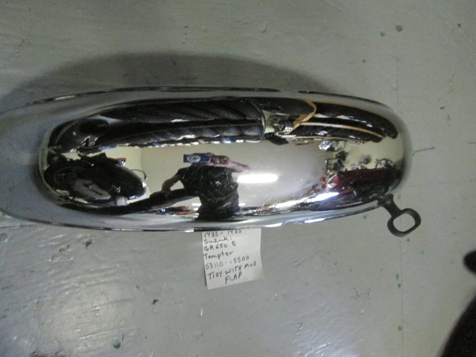 Guardabarros delantero con guardabarros Suzuki GR-650 Tempter # 53110-15500 Foto 2 de 4