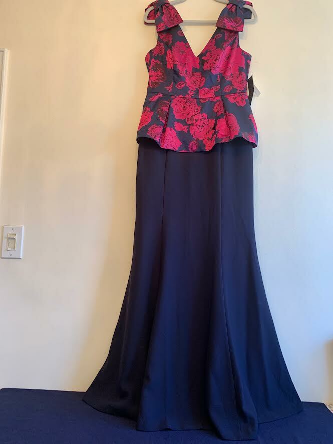 Picture 3 of 12