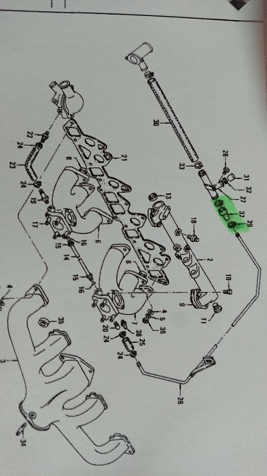 Datsun Patrol 160, manguera reductora de refrigerante trenzado, pieza genuina nueva. Foto 2 de 2