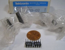 TEKTRONIX CHIPS 156-0469-02   5 COUNT