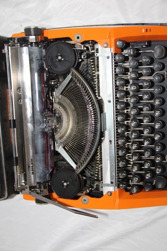 ORIGINAL RETRO 70s Adler Contessa Typewriter Sticker Orange for parts or repair - Picture 8 of 18