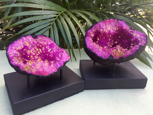 Large Pink Geode Pair W/Stands Crystal Geode Quartz Moroccan Geode Half Geode. - Picture 11 of 12