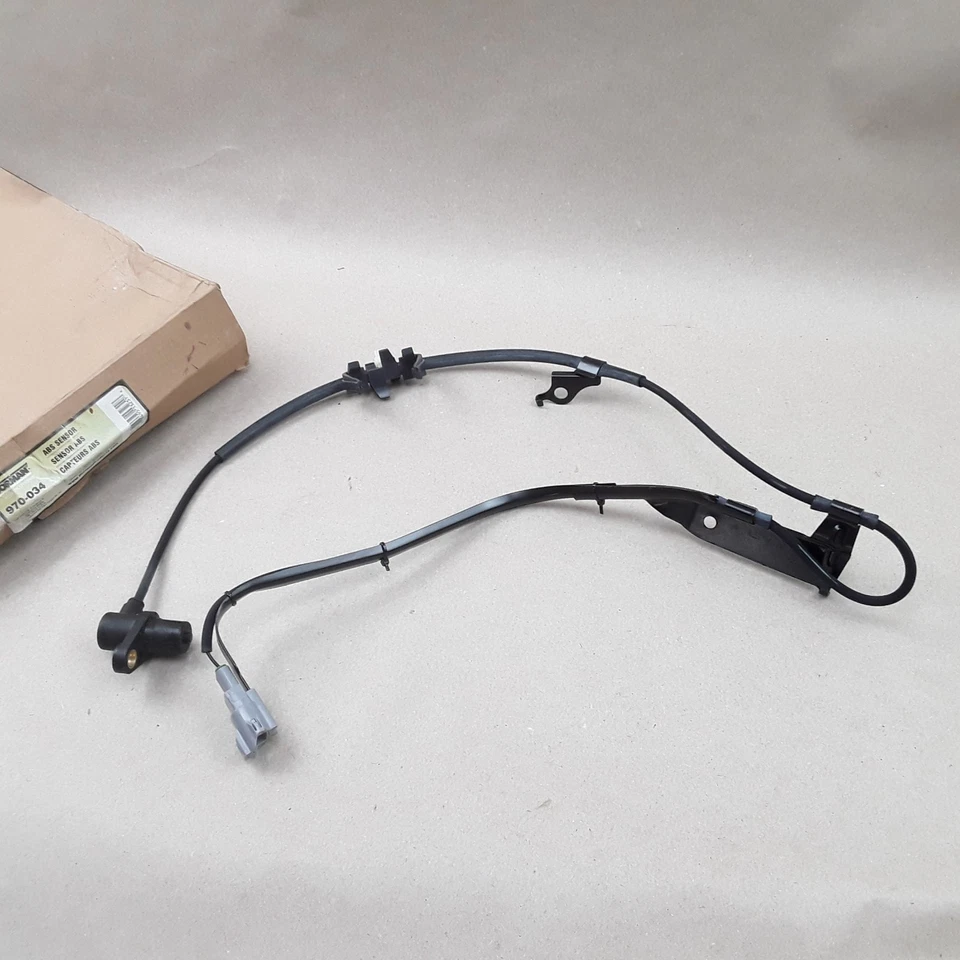 Sensor de velocidad de rueda ABS delantero izquierdo compatible con Lexus ES300 Toyota Solara Camry 1997-2004 Foto 2 de 4