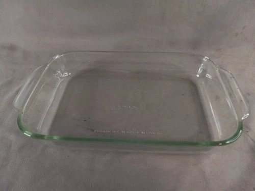 Vintage PYREX 232-R Clear Glass 11 x 7 x 1.5 Casserole Dish 2 Qt Baking Pan