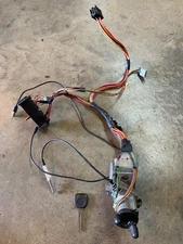 00-06 2001 GM IGNITION SWITCH WITH KEY & WIRING HARNESS  26070075 FAST SHIP