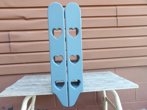 VTG 3 Tier Wall Shelf Cabinet Wood Heart Cut-Out w/ Doors Farmhouse Country Blue