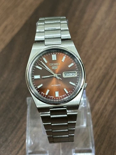 Vintage Seiko 5 Automatic 7009 Movement brown Dial Watch Day/Date