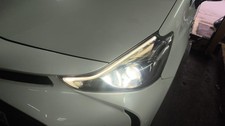 toyota prius plus head lights